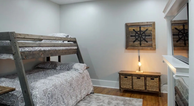 Коттедж Huge 5 bedroom 5 bath Home in Savannah