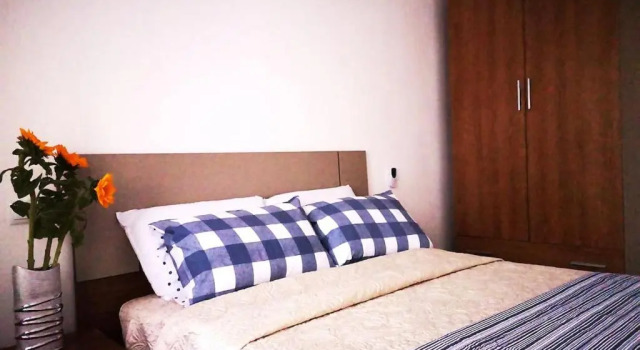 3 Bedroom 150 m from the beach