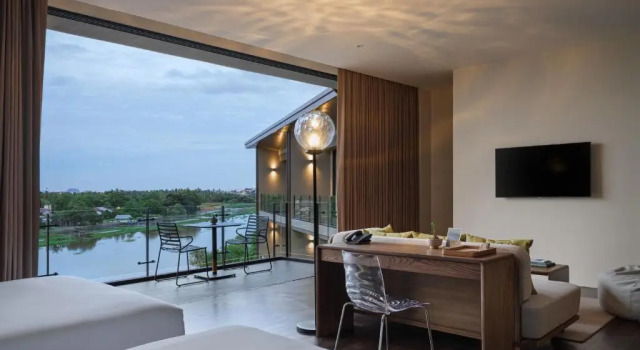 Семейный люкс neera retreat hotel
