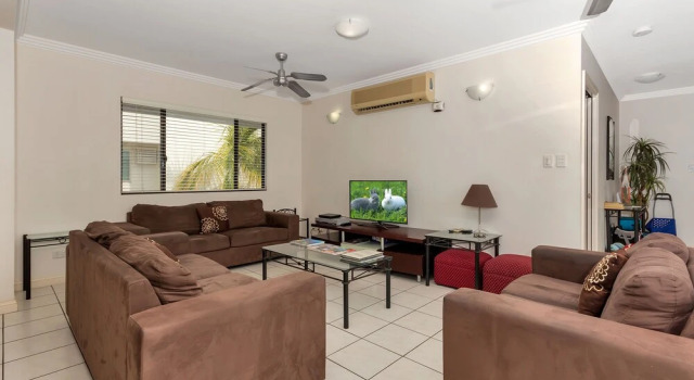 Oceansprey Beachfront Apartments