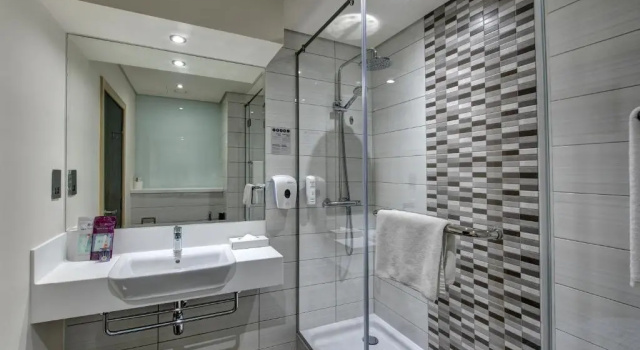 Семейный номер Standard Отель Premier Inn Doha Education City