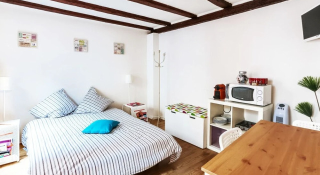 Jolie Studio Coeur de Ville, Забронировать Отель Страсбург Strasbourg Eurometropole, рядом с Церковь Св. Мадлен