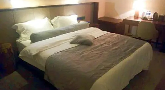 Starway Hotel Yingchuan Long Distance Central Bus Station, Rezerwuj Hotel Xingqing Yinchuan