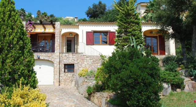 Lovely Detached Villa with Private Swimming Pool in Calonge near Beach