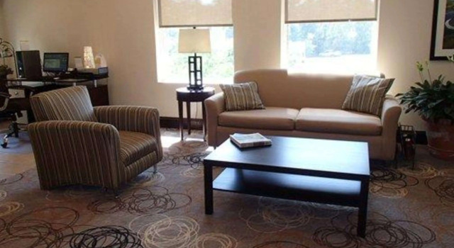 Holiday Inn Express Blairsville, Boek Hotel Hotels in Georgia met parkeren, Parkeren