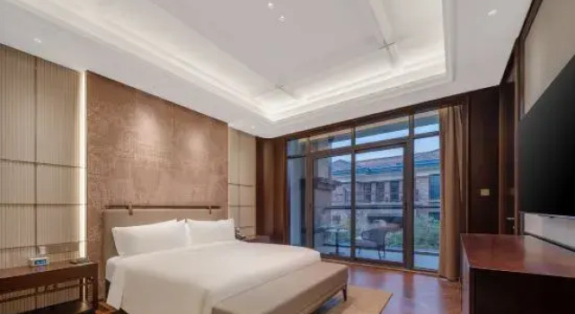Люкс Executive Grand New Century Hotel Jiujiang Lianxi