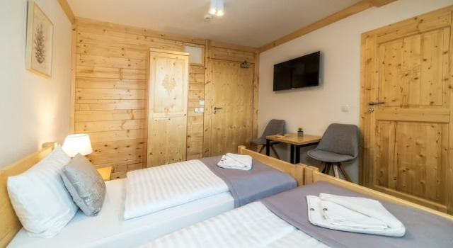 Villa Kaplowa Chata & SPA, Забронировать Отель Отели Закопане с парковкой, рядом с Большой трамплин, Парковка