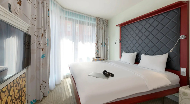 Standart çift kişilik oda ibis Styles Hotel Berlin Mitte