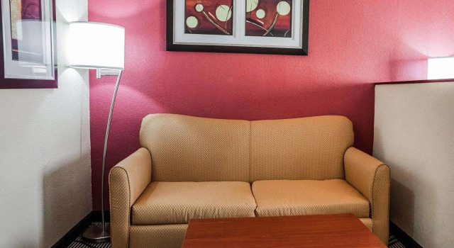 Люкс c 1 комнатой Quality Inn & Suites Altoona - Des Moines