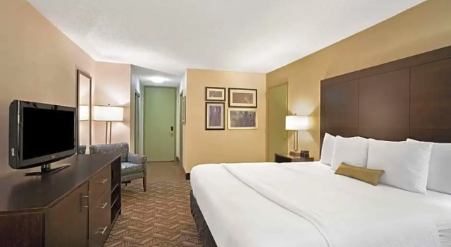 Двухместный номер Standard La Quinta by Wyndham Springfield