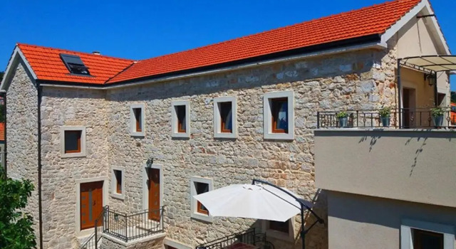 Apartments Neno - 50m from center, Prenota Appartamento Jelsa 