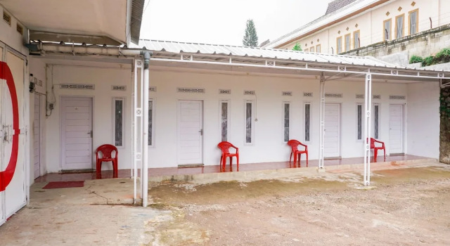 Cempaka Homestay by OYO Rooms