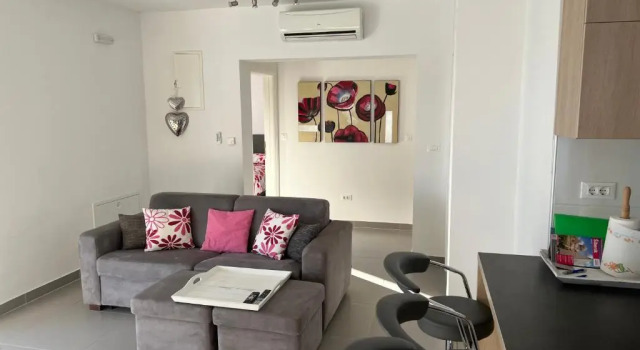 Апартаменты Villa Pina Tisno Apartment Luca 4-6 Pers