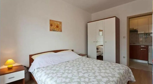 Apartmani Roić, Prenota Hotel Hotel a Croatian Islands con parcheggio, Parcheggio