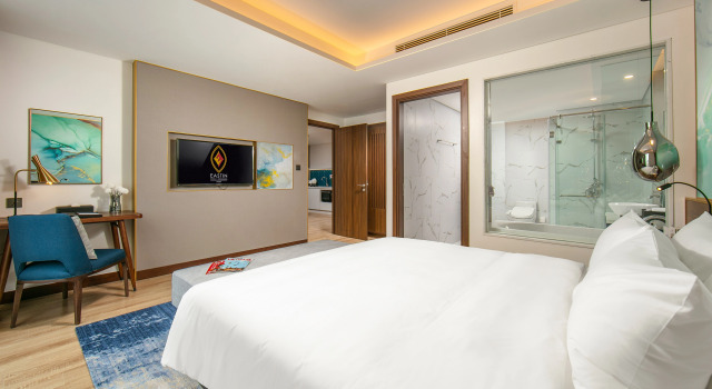 Люкс c 1 комнатой Mövenpick Living West Hanoi