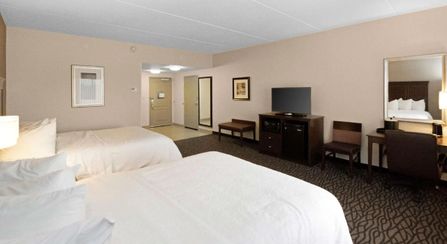 Standard Vierer Zimmer Hampton Inn Butler