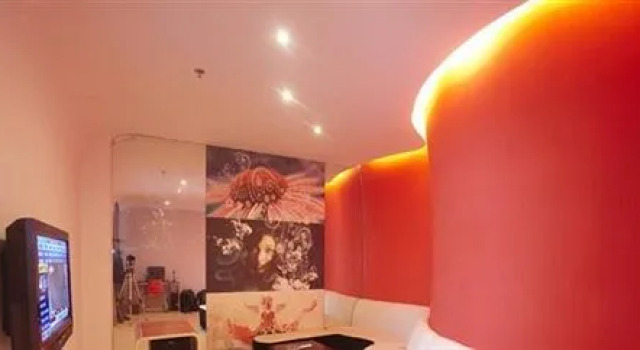 Penguin Aurora City Hotel (Linhai Chonghemen), Book Hotel Hoteller i Linhai med parkering, Parkering