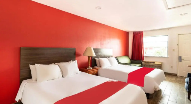 Четырёхместный номер Standard OYO Hotel San Antonio near AT&T Center