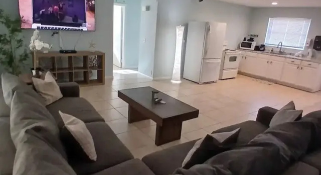 Люкс Superior 4BR 2BA Near Beach Perfect For Familes