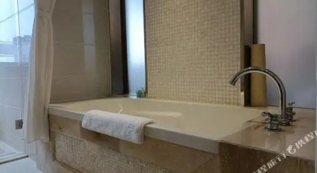 Двухместный люкс Business Chuzhou King House Hotel
