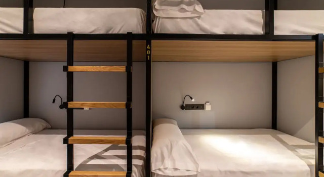 Шестиместный номер Private Petit Hostel La Latina