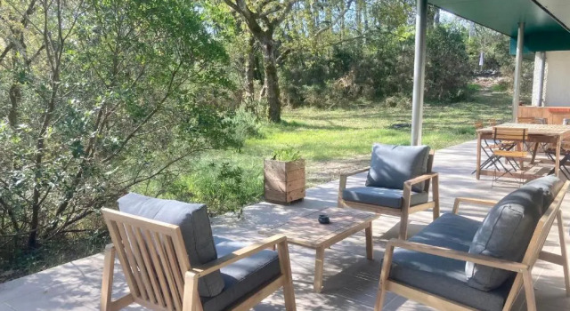 Вилла Le Domaine de la Montagnette