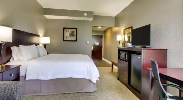 Студия Hampton Inn Rolla