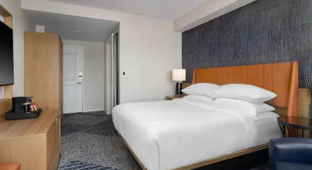 Двухместный номер Standard Sheraton Erie Bayfront Hotel
