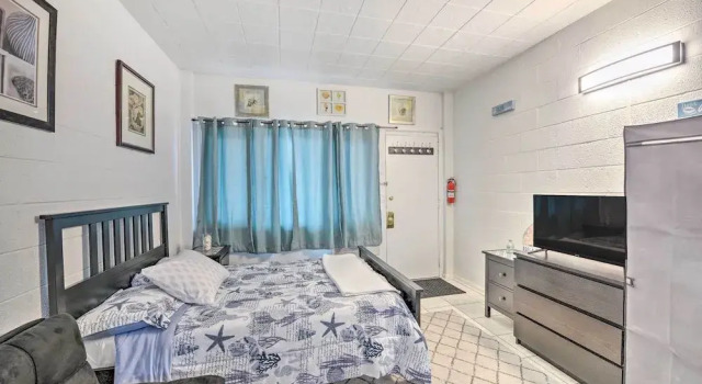 Atlantic City Studio w/ Beach Access On-site!, Забронировать Отель Отели Атлантик-Сити 3 звезды, рядом с Казино Tropicana, 3*