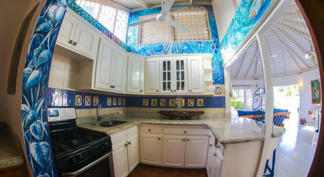 One Rythm, Rezervovat Hotel Silver Sands 