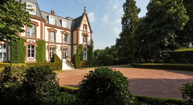 Château de Bouelles, Book Hotel  