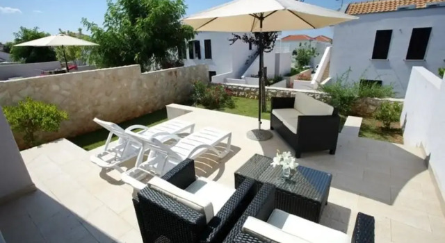 Апартаменты Villas Punta Skala Apartments With Pools at Beach