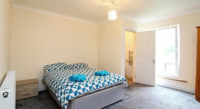 Darwin road guest house room 5, Забронировать Гостевой дом Отели Саутгемптона с парковкой, Парковка