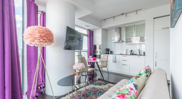 50 Floor 1 Bedroom Downtown Flamingo Island, Varaa Hotelli Toronto 