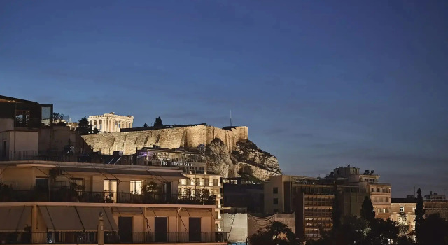 Aura Homes Athens, Забронировать Апартаменты/квартира Афины Острова Саронического залива - Аттика, рядом с Театр Микро Паллас