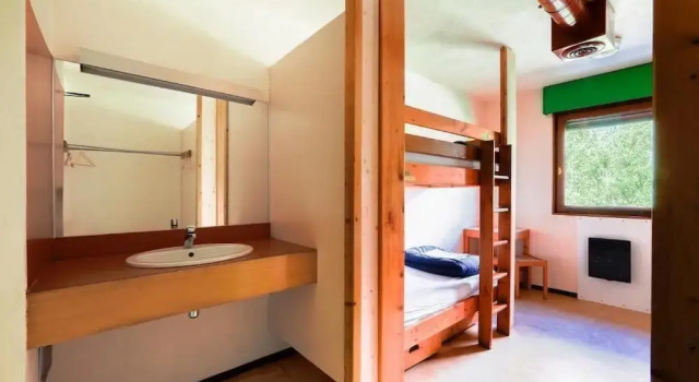 Четырёхместный номер Standard Auberge de Jeunesse HI Chamonix