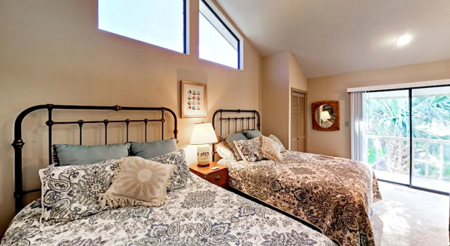 104 Horseshoe Bay Townhouse #18 2 Bedrooms 2 Bathrooms Townhouse