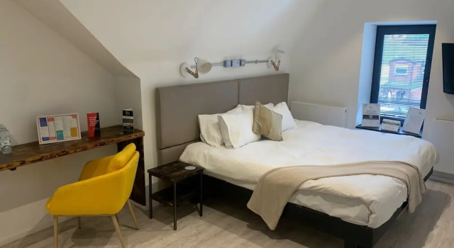 Cardiff Arms Bistro and Hotel, Book Hotel Treorky Cardiff