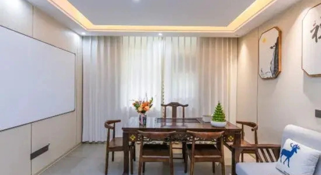 Hushan Homestay (Wudang Martial Arts International Exchange Center), Prenota Hotel Shiyan Hubei