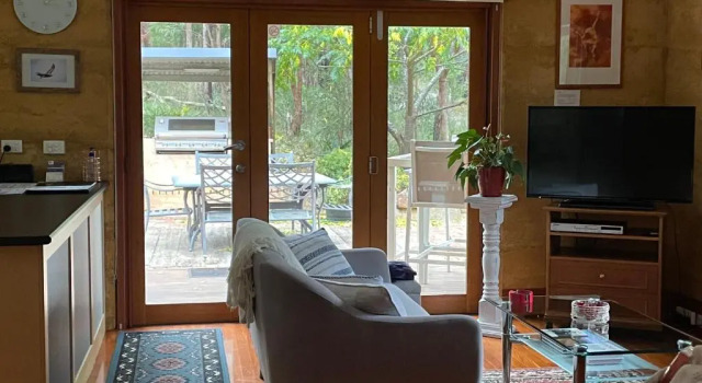 Bundjil Studio, Rezerwuj Hotel Hotele w Yarra Valley z parkingiem, Parking
