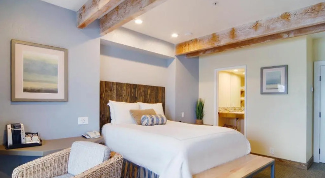 Номер Superior Cypress Inn on Miramar Beach