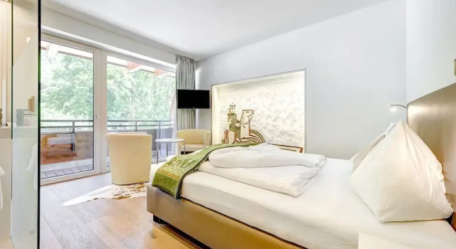 Номер Comfort Hotel Lün