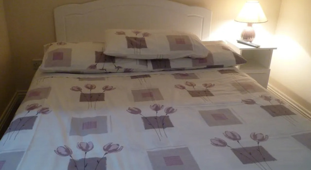 Armcashel B&B, Rezervați Bed and Breakfast Castlerea 
