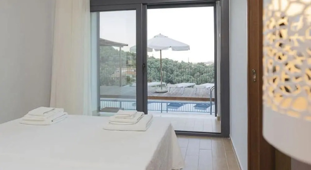 Вилла Superior 3-bedroom Villa Cassiope With Private Pool and Breathtaking Sea Views