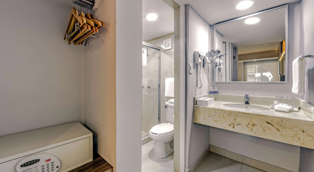 Четырёхместный номер Standard Sleep Inn Monterrey Norte