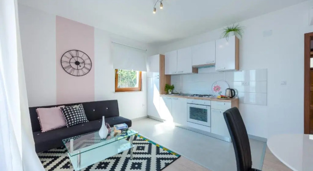 Apartments Made 4U