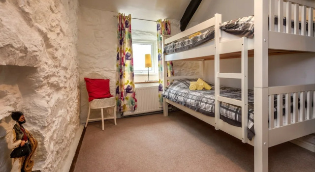 Charming holiday home in Aberdaron with Private Garden, Prenota Hotel Aberdaron 