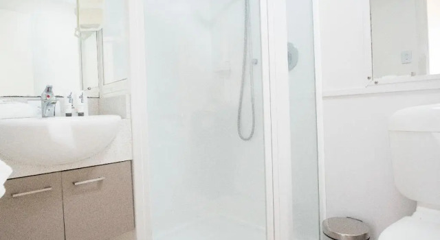 Апартаменты Quest on Johnston Serviced Apartments