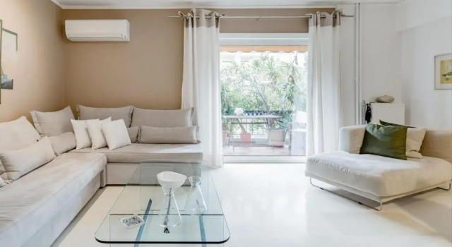 Unique Luxurious Apartment at Athenian Riviera, Забронировать Апартаменты/квартира Алимос Афины