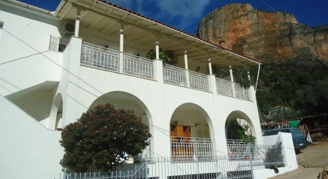 Leonidio Climb2red home, Rezerwuj Hotel South Kynouria Grecja